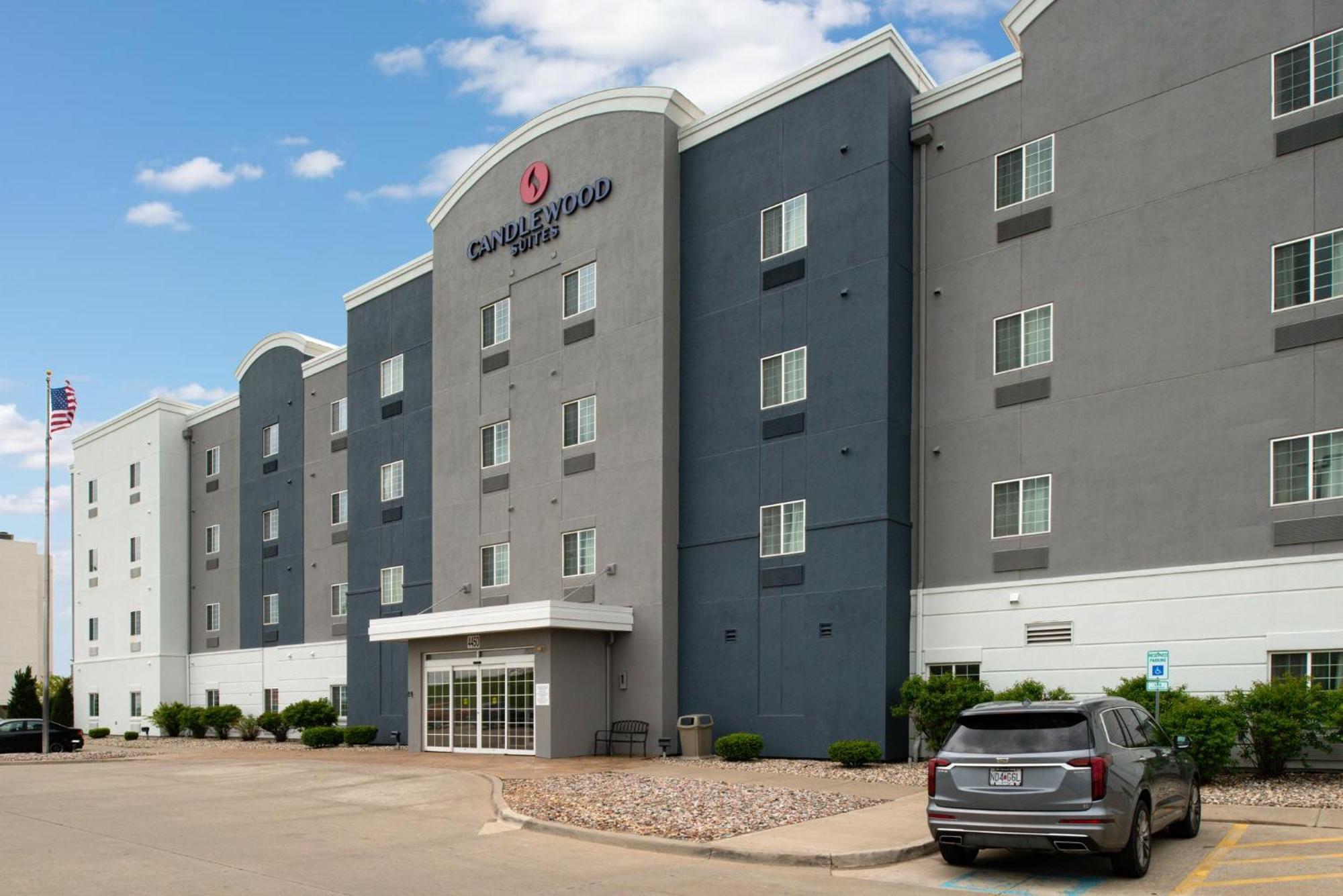 Candlewood Suites Kansas City Northeast By Ihg Ngoại thất bức ảnh