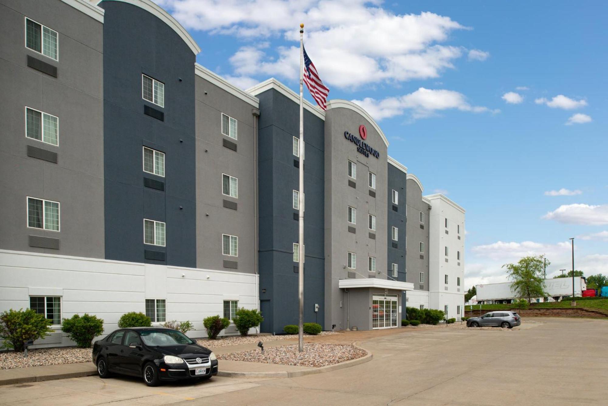 Candlewood Suites Kansas City Northeast By Ihg Ngoại thất bức ảnh